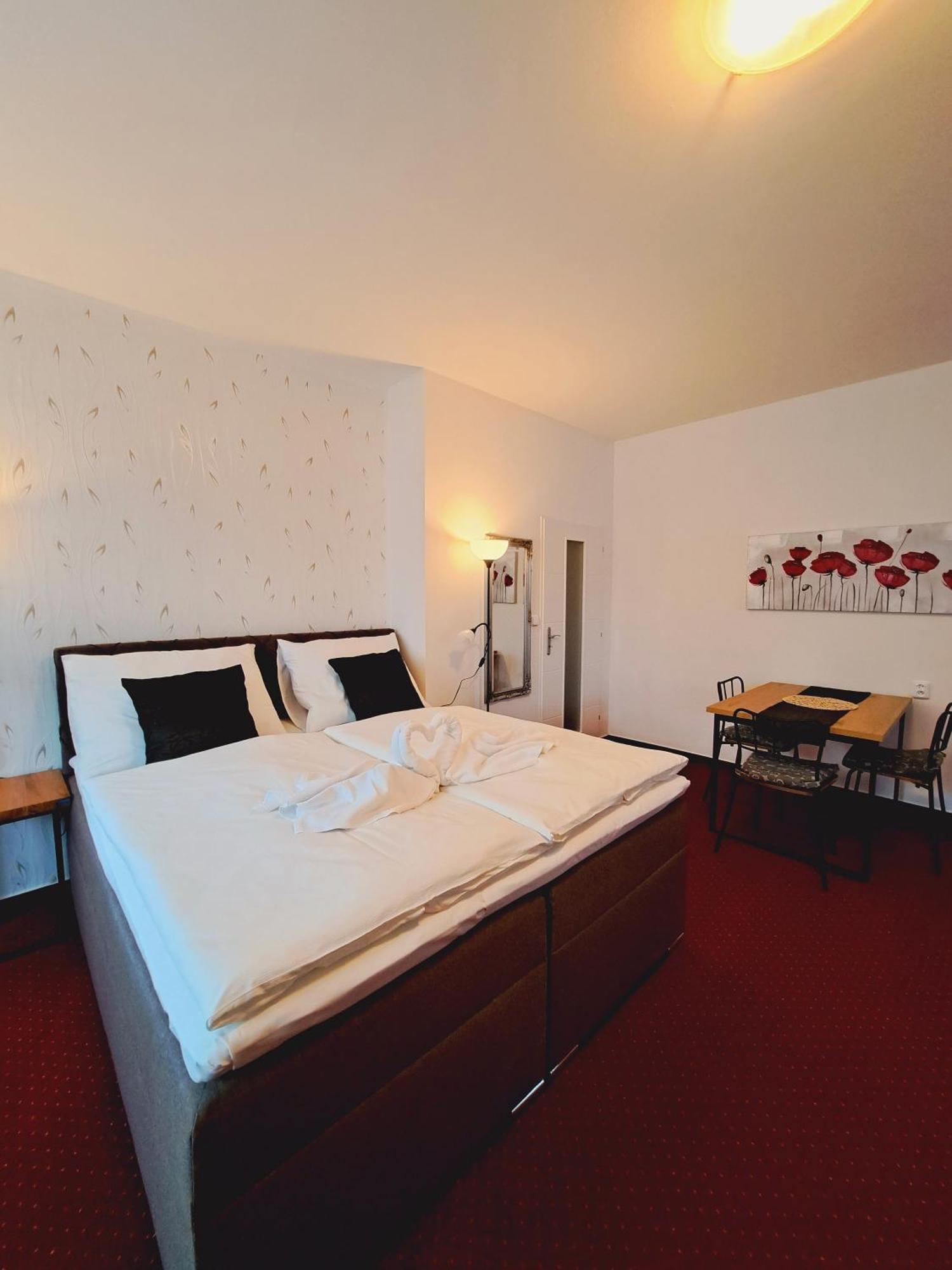 Hotel Grand Tanvald Exterior foto